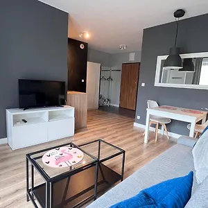 Blisko Lotniska Chopina, Darmowy Parking Apartament
